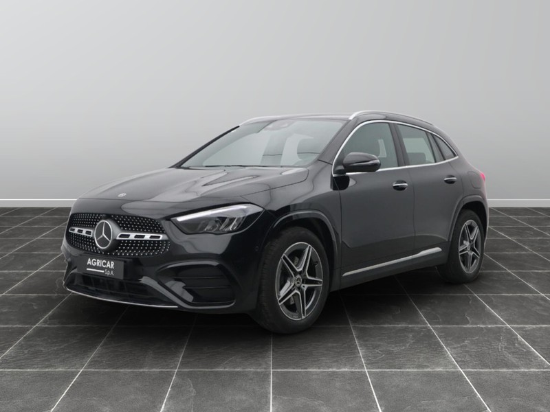 1 - Mercedes GLA 180 d amg line advanced plus 8g-dct