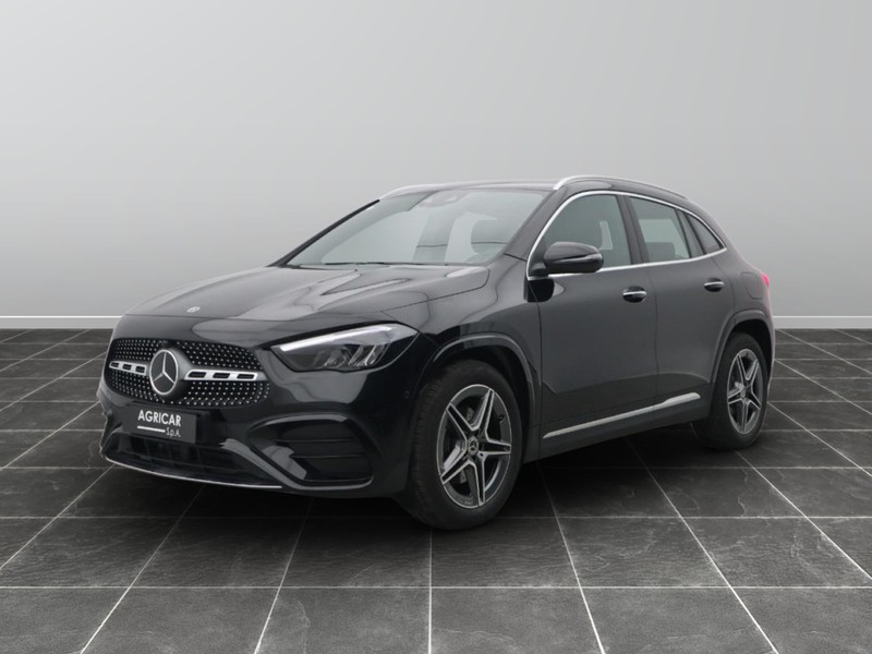 1 - Mercedes GLA 180 d amg line advanced plus 8g-dct