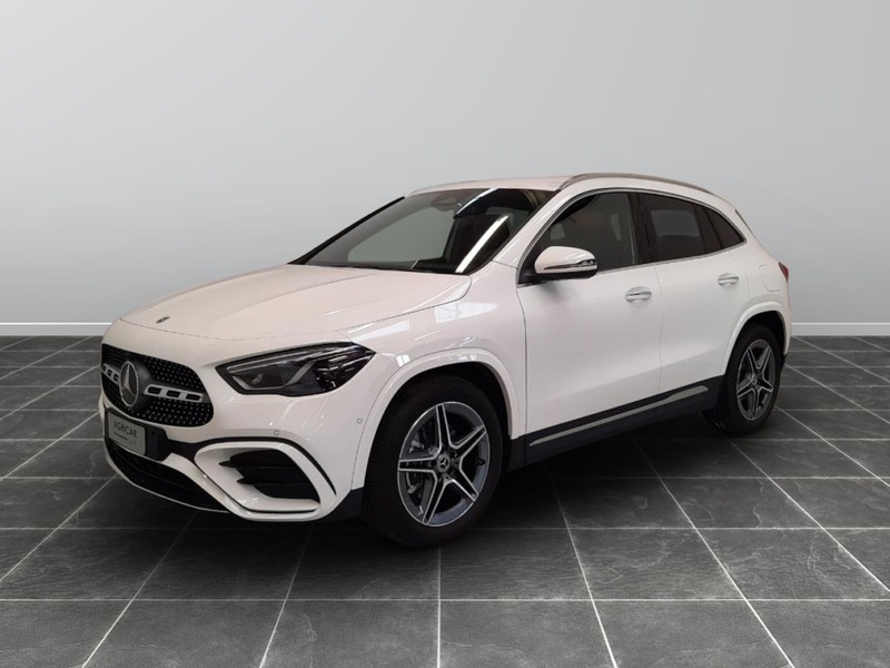 1 - Mercedes GLA 200 d amg line advanced plus 8g-dct