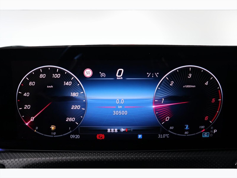 7 - Mercedes CLA coupe 180 d progressive advanced plus 8g-dct