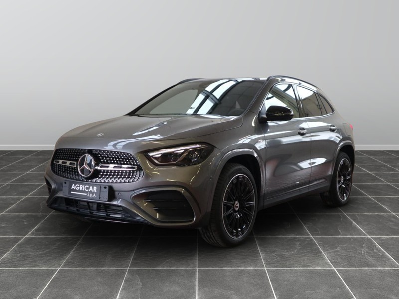 1 - Mercedes GLA 250 e plug-in-hybrid amg line premium 8g-dct