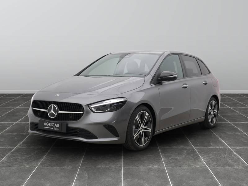 1 - Mercedes Classe B 180 d street edition 8g-dct