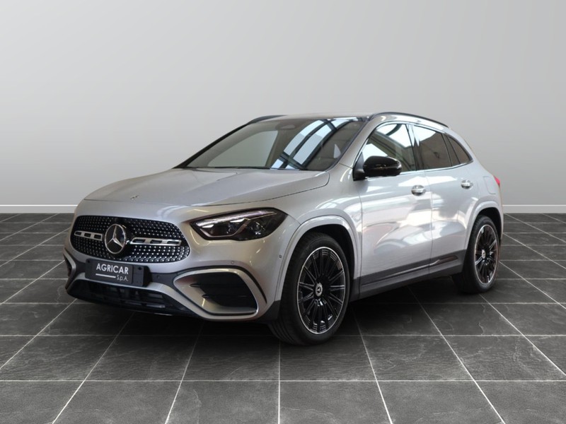 1 - Mercedes GLA 200 d amg line advanced plus 8g-dct