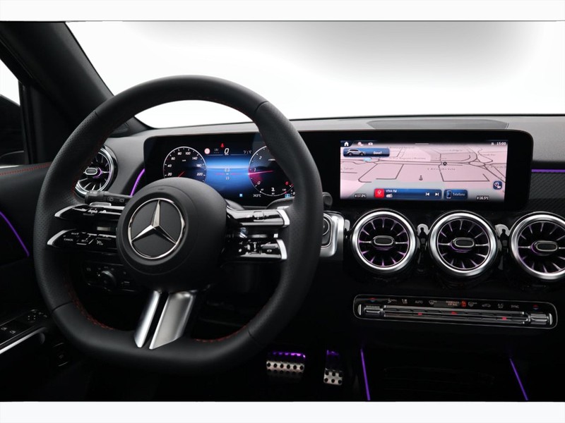 13 - Mercedes GLB 200 d amg line premium 4matic 8g-dct