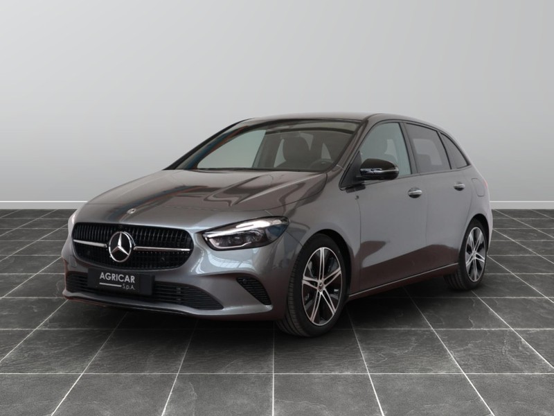 1 - Mercedes Classe B 180 d street edition 8g-dct