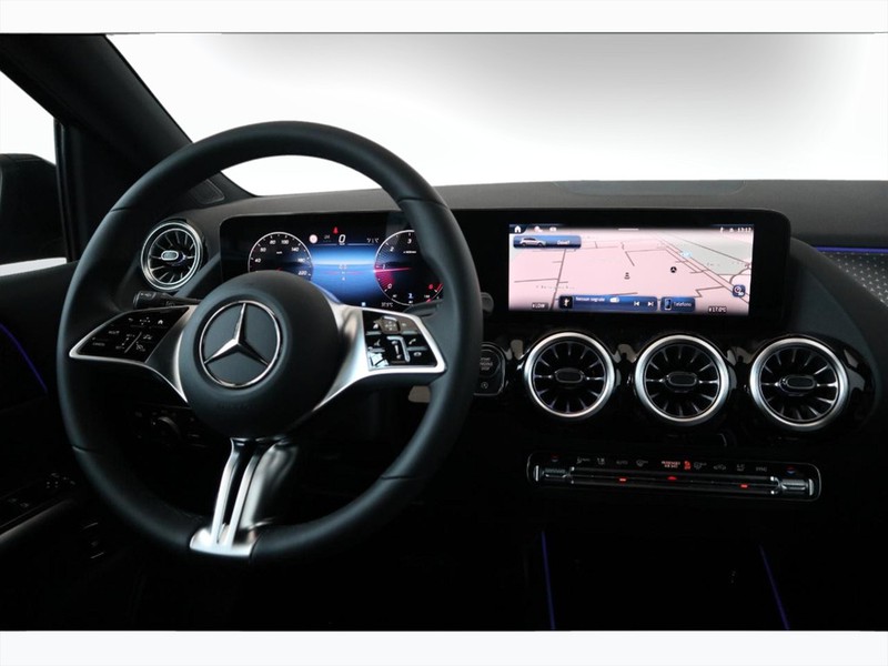 13 - Mercedes Classe B 180 d street edition 8g-dct