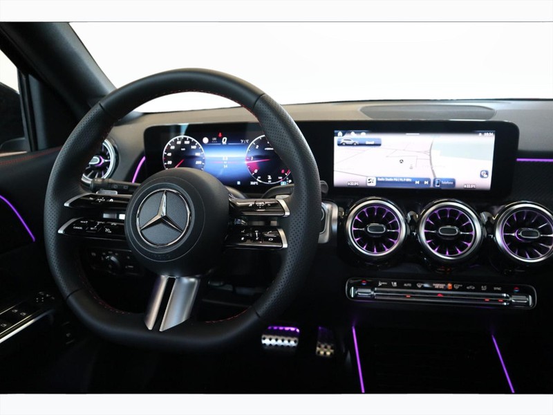 13 - Mercedes GLB 200 d amg line premium 4matic 8g-dct