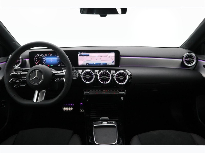 13 - Mercedes Classe A 250 e plug-in-hybrid amg line premium speedshift dct amg 8g