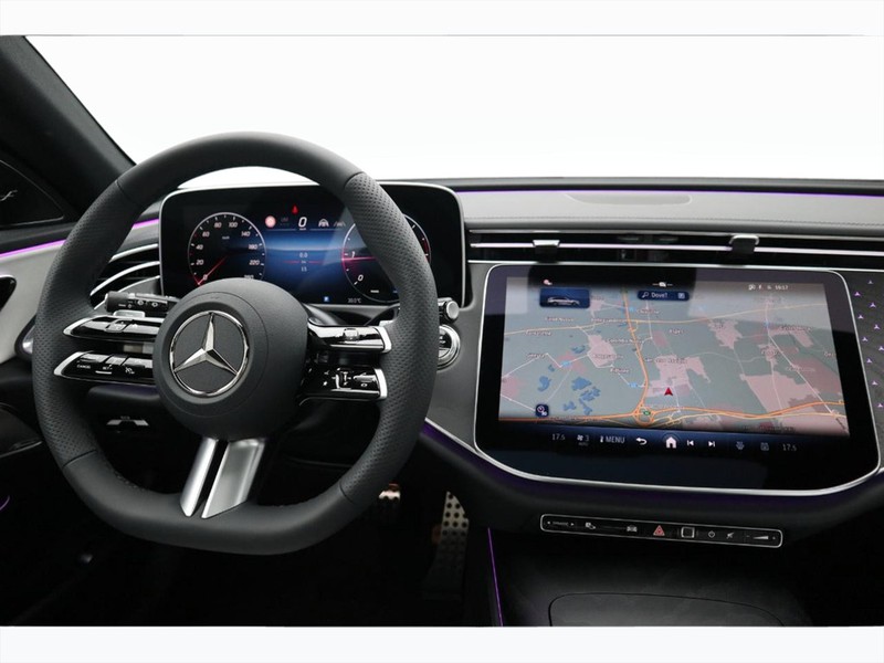 13 - Mercedes Classe E station wagon 220 d amg line premium 4matic 9g-tronic