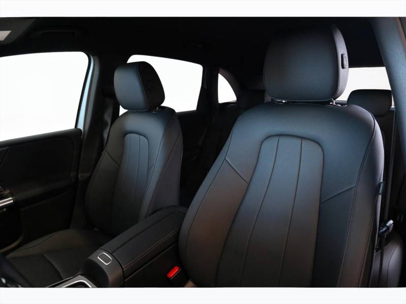 7 - Mercedes Classe B 180 d street edition 8g-dct