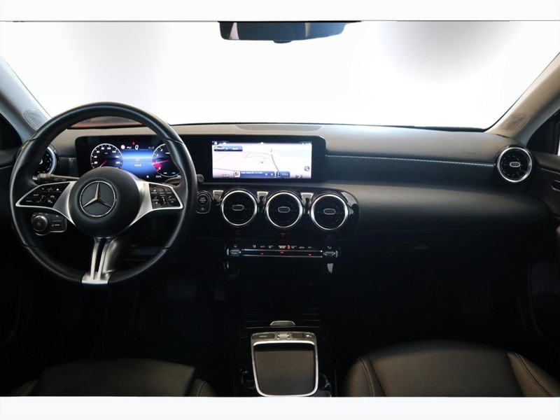 13 - Mercedes Classe A 200 progressive advanced plus 7g-dct