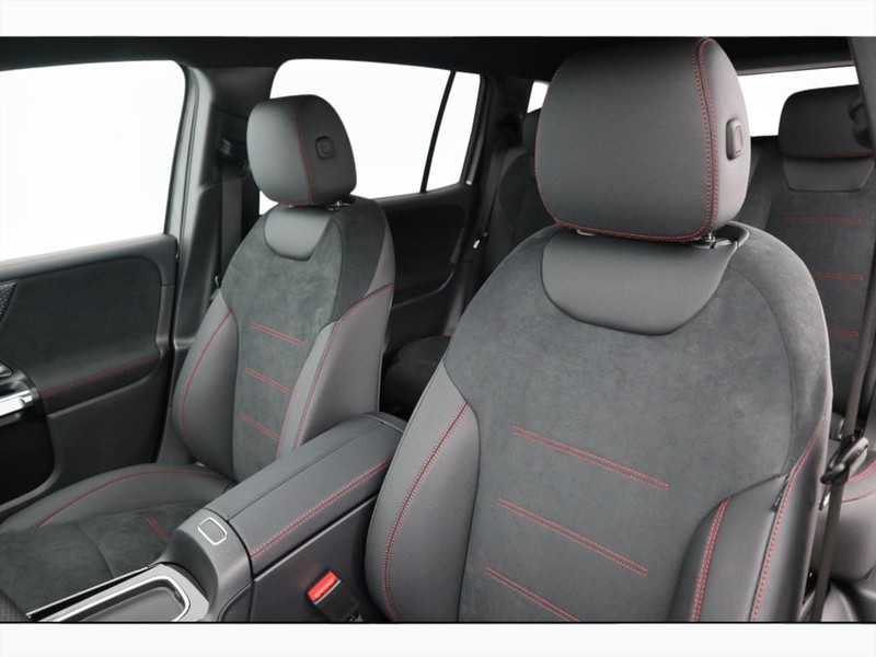 7 - Mercedes EQB 250+ amg line advanced plus