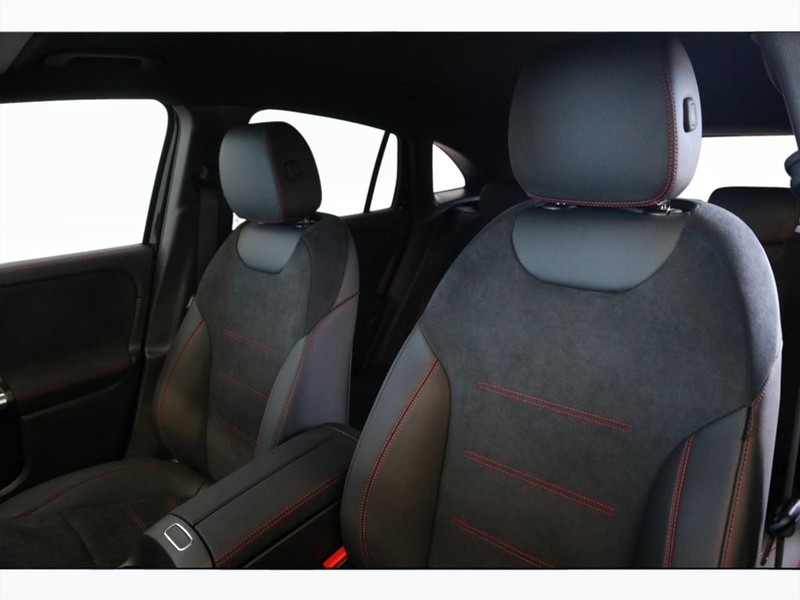 7 - Mercedes GLA 200 d amg line advanced plus 8g-dct