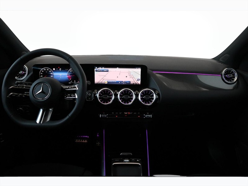 13 - Mercedes GLA 180 d amg line advanced plus 8g-dct