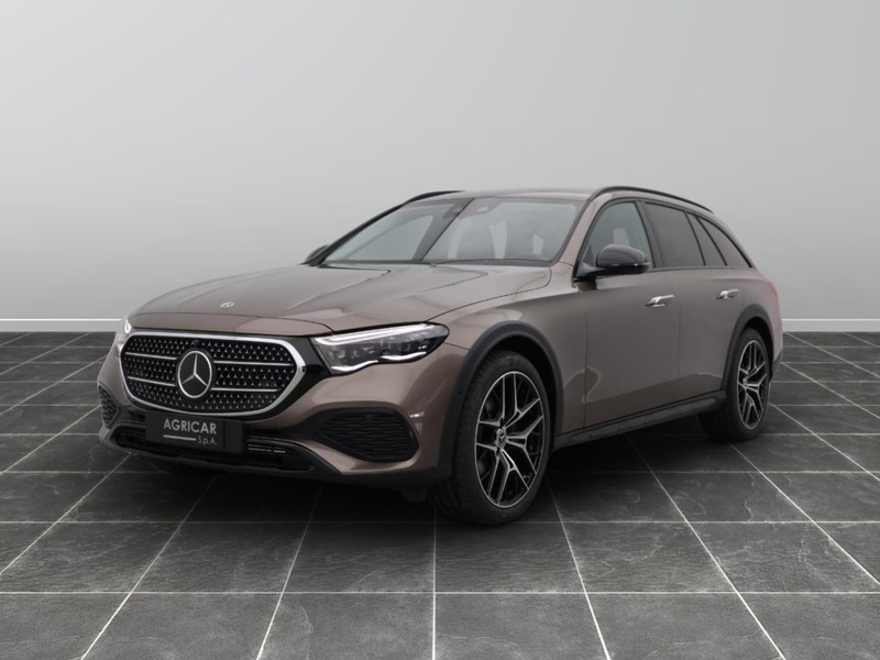 1 - Mercedes Classe E station wagon all-terrain 220 d advanced plus 4matic 9g-tronic