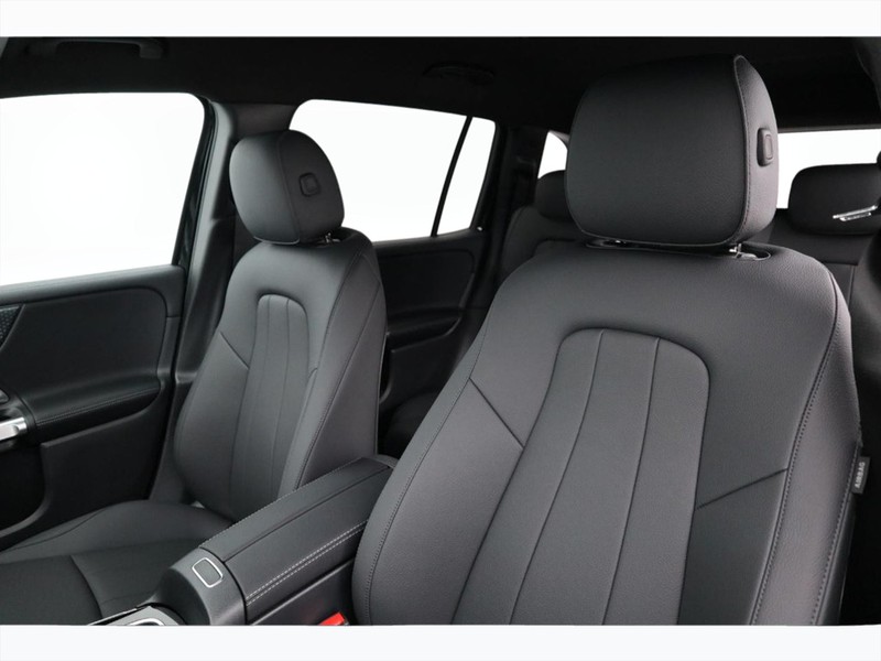 7 - Mercedes GLB 200 d progressive advanced plus 8g-dct