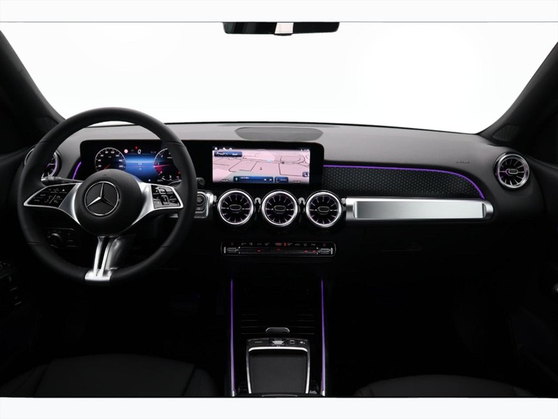 13 - Mercedes GLB 200 d progressive advanced plus 8g-dct