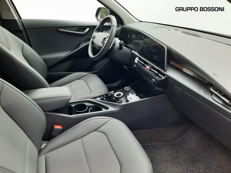 7 - Kia Niro 1.6 gdi plug-in hybrid 171cv style dct6