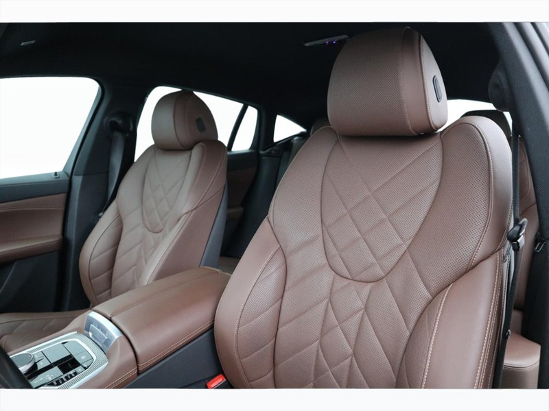 7 - BMW X6 40d mild hybrid 48v xdrive msport steptronic