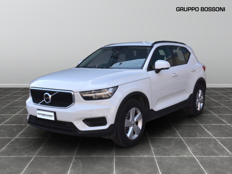 1 - Volvo XC40 1.5 t2 momentum core geartronic my21