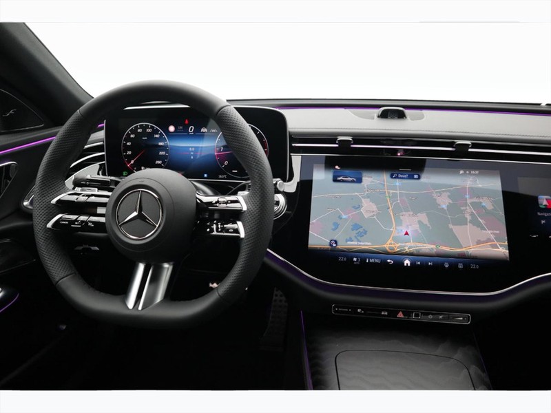 13 - Mercedes Classe E berlina 220 d amg line premium 4matic 9g-tronic
