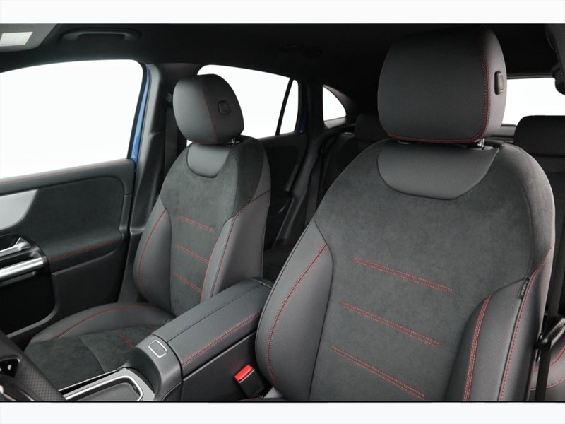 7 - Mercedes GLA 200 d amg line premium 8g-dct