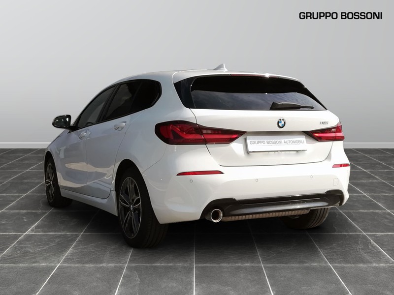 7 - BMW Serie 1 5 porte 118i 140cv sport