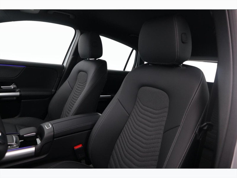 7 - Mercedes EQA 350 progressive advanced 4matic