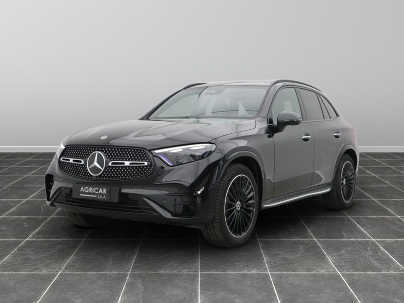 1 - Mercedes GLC suv 300 amg line premium 4matic 9g-tronic