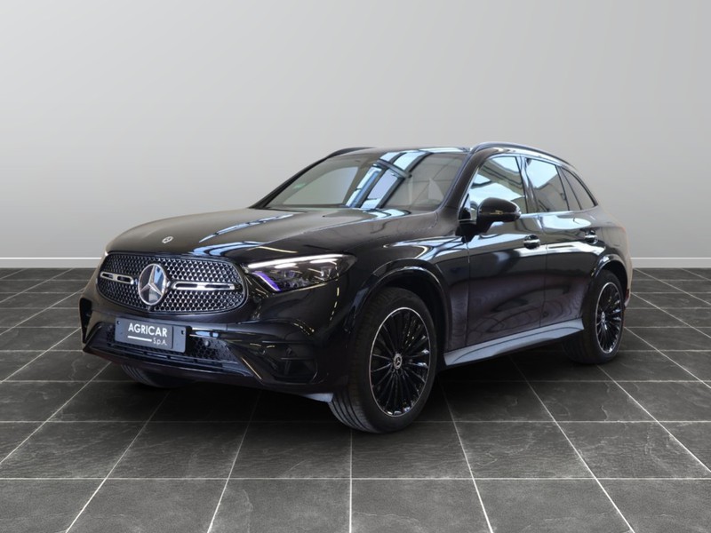 1 - Mercedes GLC suv 300 de plug in hybrid amg line premium tech 4matic 9g-tronic