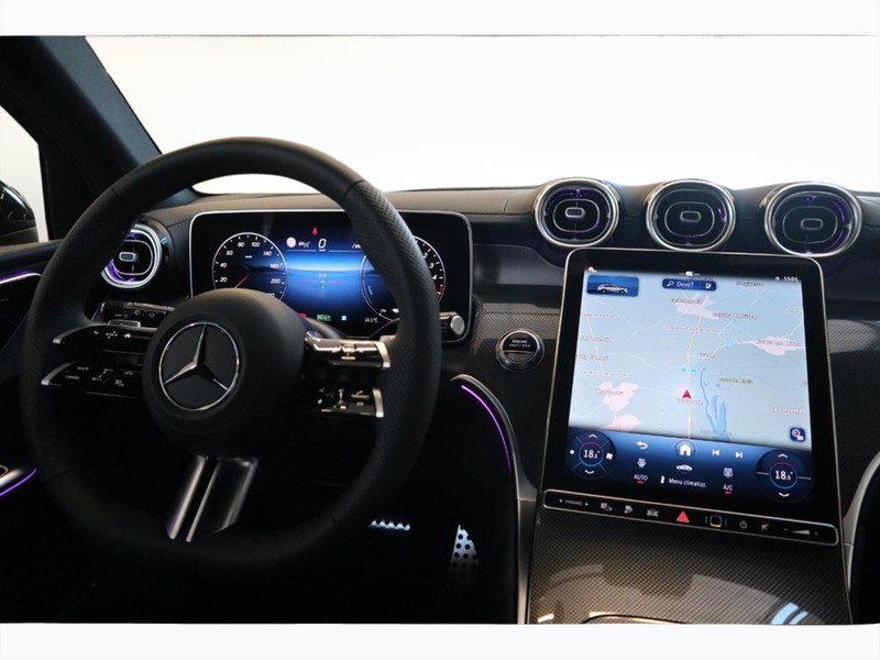 13 - Mercedes GLC suv 300 de plug in hybrid amg line premium tech 4matic 9g-tronic