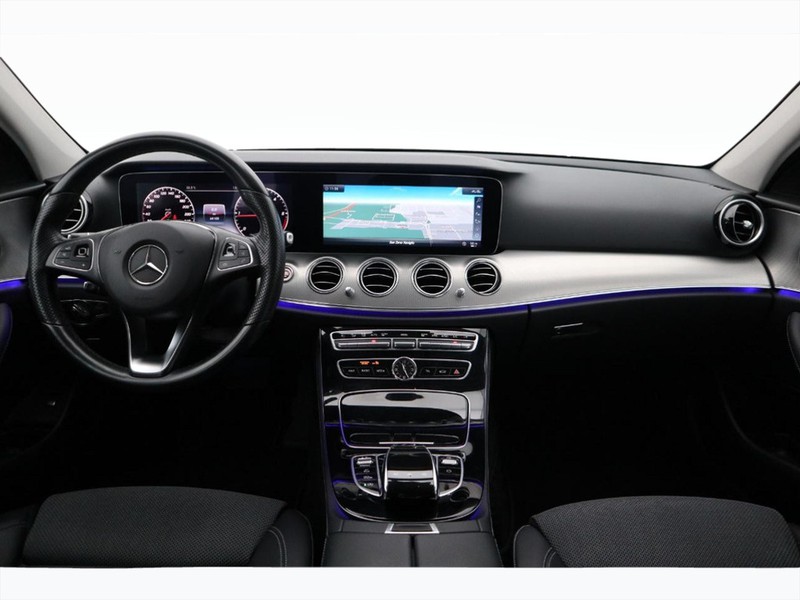 13 - Mercedes Classe E berlina 220 d sport 4matic 9g-tronic plus