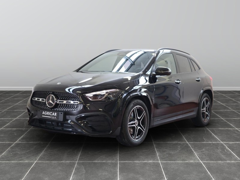 1 - Mercedes GLA 200 d amg line advanced plus 8g-dct