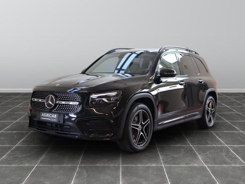 1 - Mercedes GLB 200 d amg line premium 8g-dct