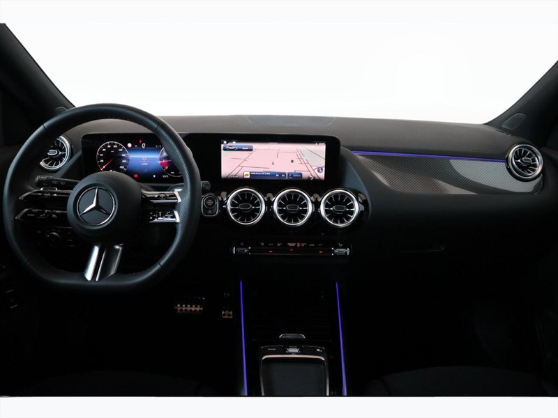 13 - Mercedes GLA 250 amg line advanced plus 4matic 8g-dct