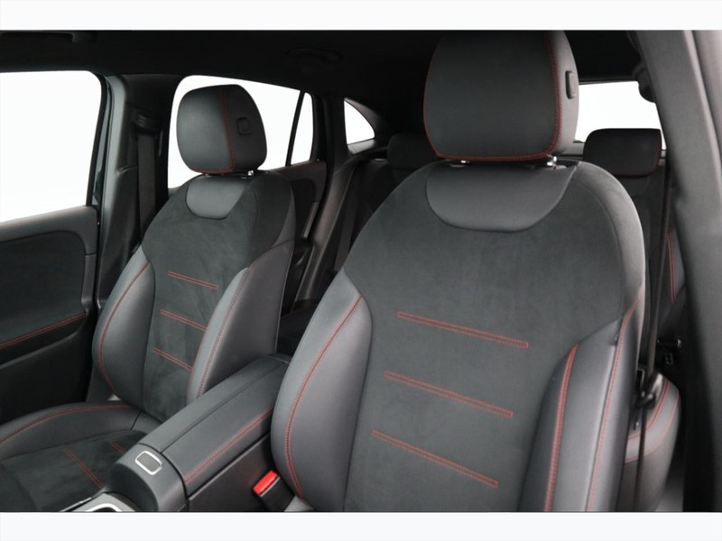 7 - Mercedes GLA 200 d amg line advanced plus 8g-dct