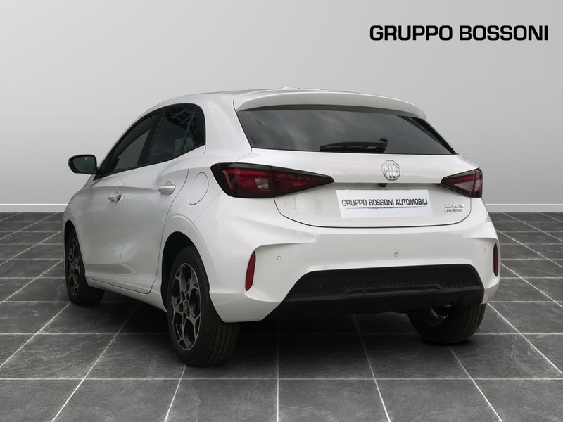 7 - Mg MG3 1.5 hybrid+ luxury