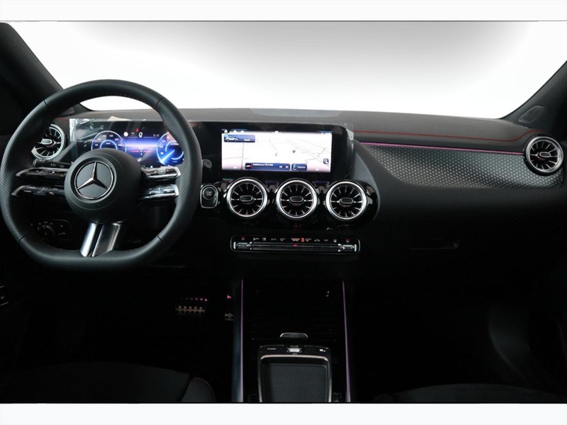 13 - Mercedes EQA 250+ amg line advanced plus