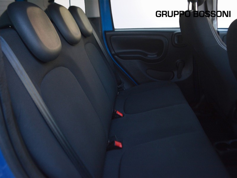 7 - Fiat Panda cross 1.0 firefly hybrid 70cv s&s 5p.ti