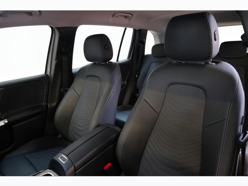 7 - Mercedes GLB 180 d progressive advanced 8g-dct
