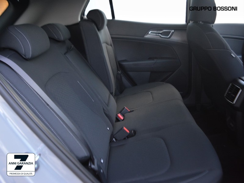 7 - Kia Sportage 1.6 crdi mhev business dct7