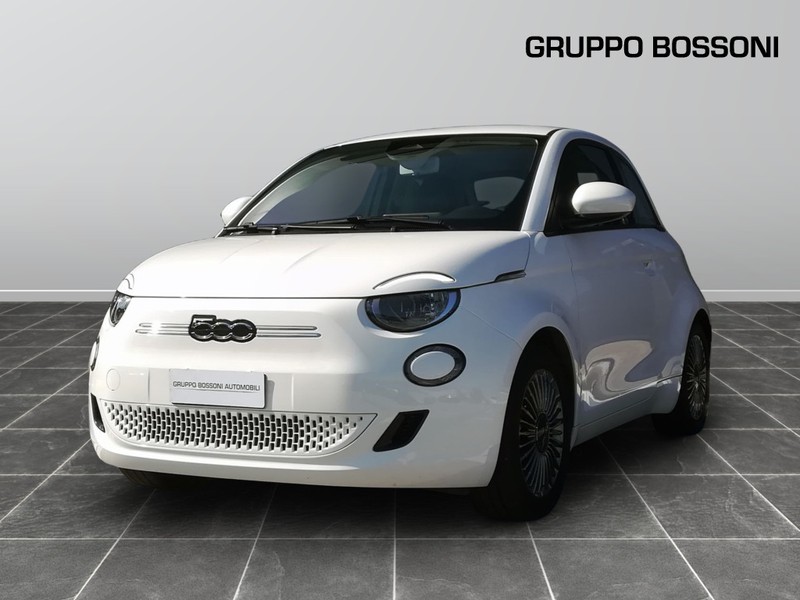 1 - Fiat 500 500e 42 kwh la prima