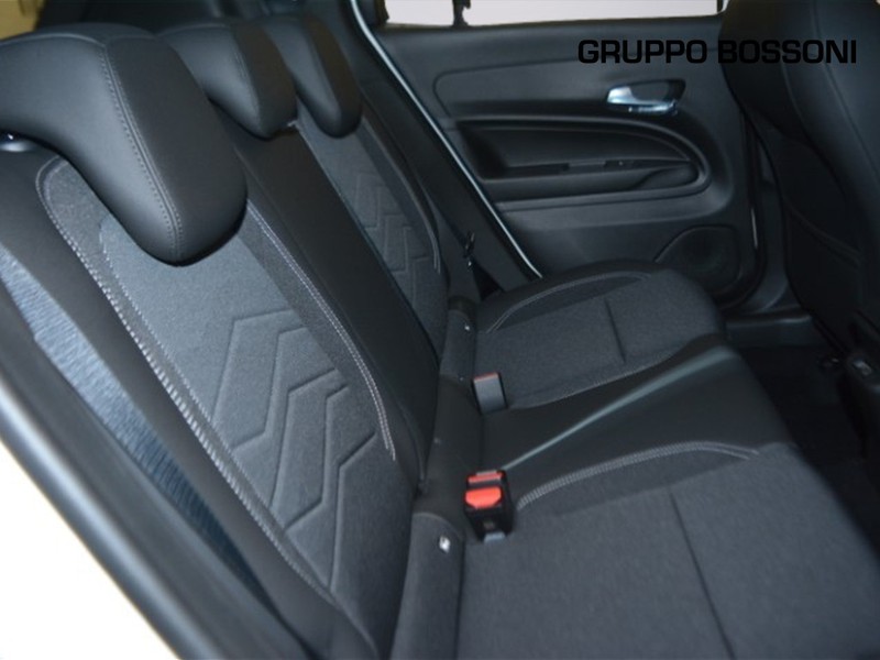 7 - Jeep Avenger 1.2 turbo 100cv altitude fwd
