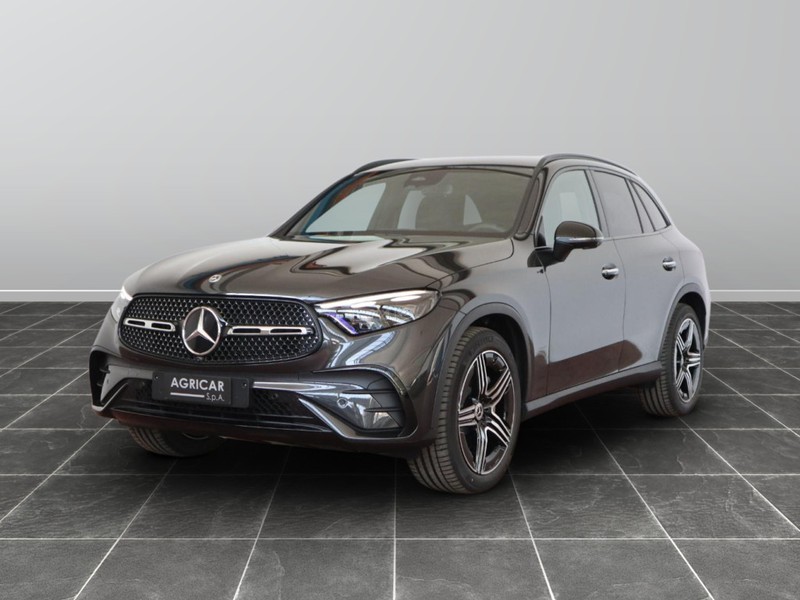 1 - Mercedes GLC suv 200 amg line premium 4matic 9g-tronic