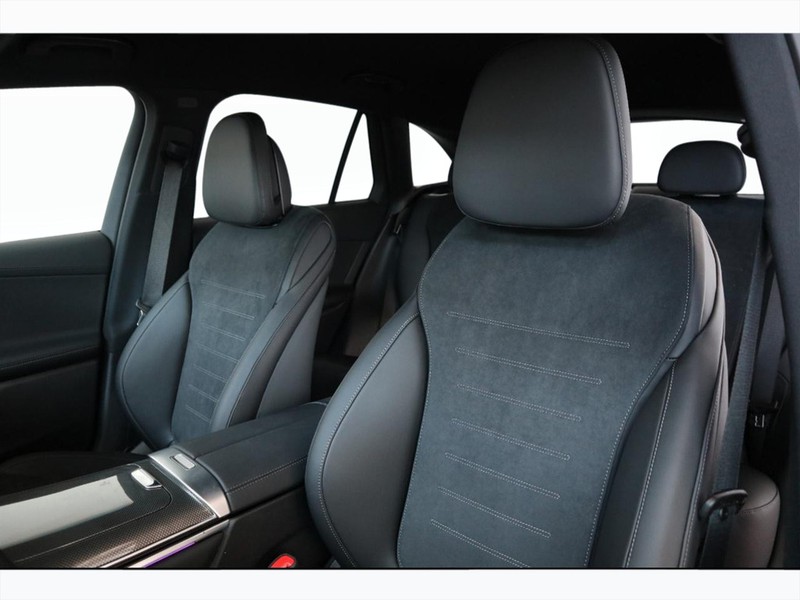7 - Mercedes GLC suv 200 amg line premium 4matic 9g-tronic