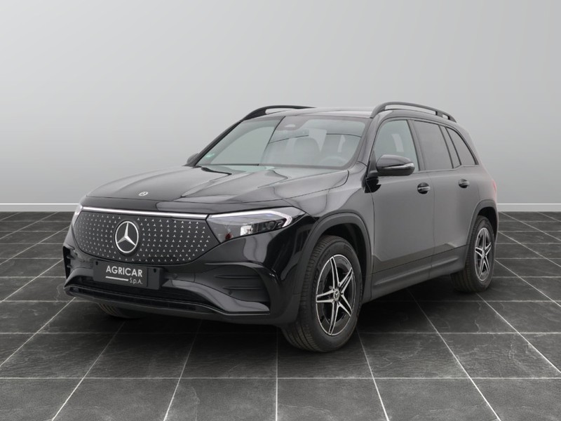 1 - Mercedes EQB 250+ amg line advanced