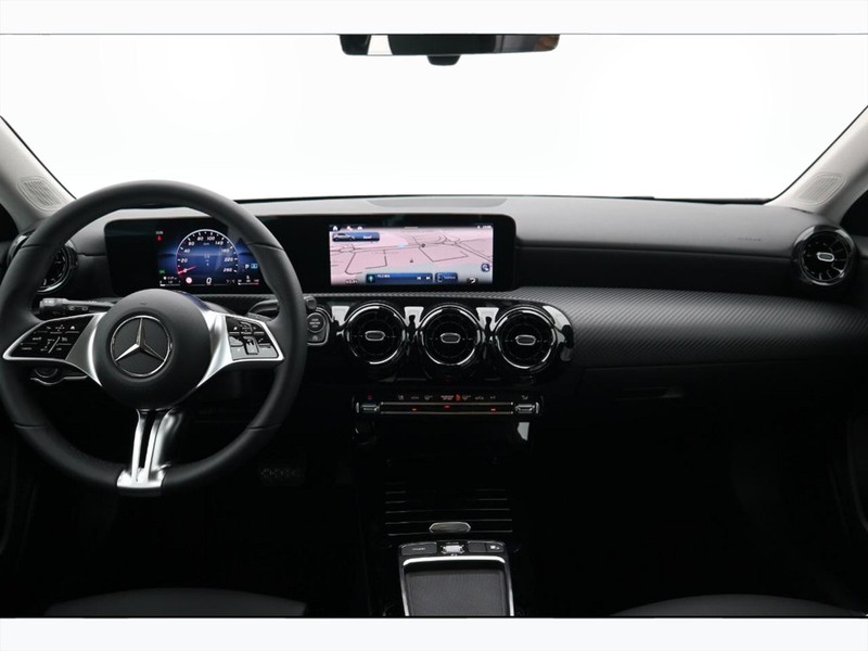 13 - Mercedes Classe A 180 d advanced speedshift dct amg 8g
