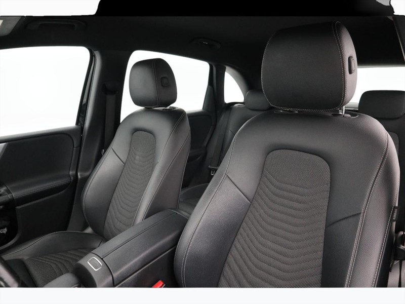 7 - Mercedes Classe B 180 d sport 8g-dct