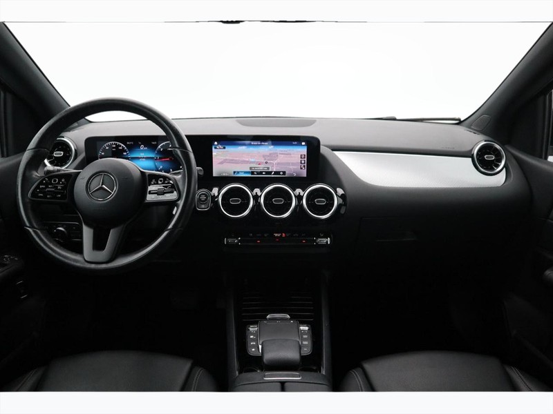 13 - Mercedes Classe B 180 d sport 8g-dct