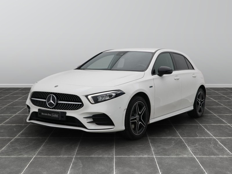1 - Mercedes Classe A 250 e plug in hybrid (e eq-power) premium 8g-dct